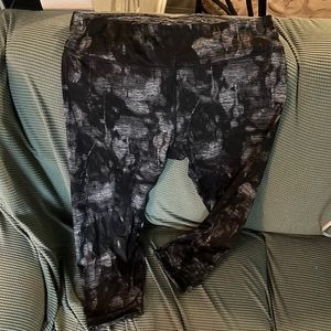 Reversible workout capris, new and never worn
